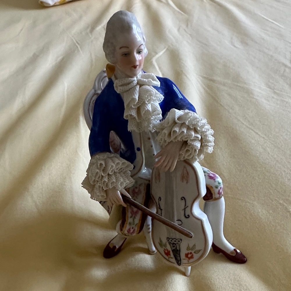 Vintage Dresden Classic Blue and White Porcelain Musician Figurine 6”
